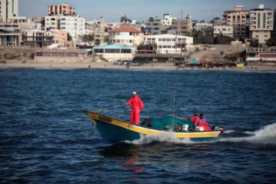 الصيد في غزة.. أكثر من 234 صيادًا شهيدًا وتدمير 2000 قارب ومعدة
