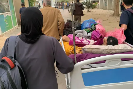 مرضى السرطان في غزة بين حصار خانق وخطر الإبادة الإسرائيلية