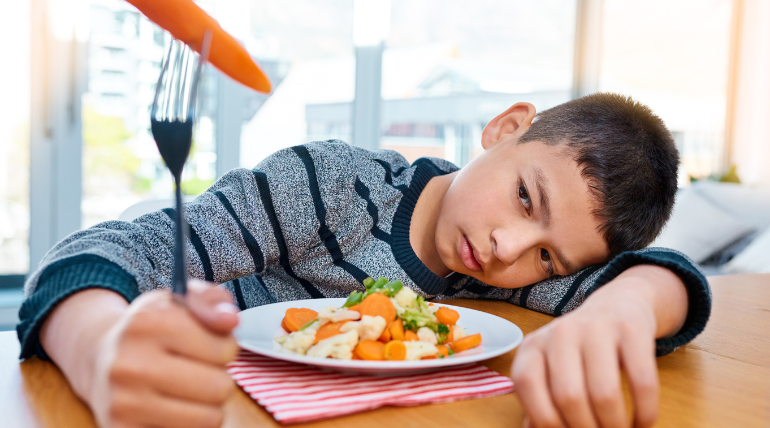 باحثون يؤكدون ارتباط اضطرابات الجهاز الهضمي بالتهابات الدماغ وتأثيرها في المزاج والانتباه والمستويات الإدراكية.