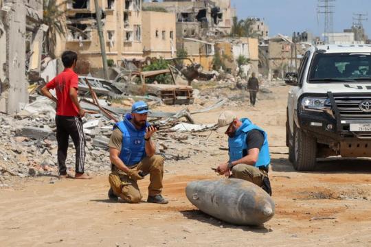 الأمم المتحدة تحذر: الذخائر غير المنفجرة تهدد حياة سكان غزة