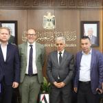 بحث تعزيز التعليم في غزة: تعاون بين وزارة التربية واليونيسف لدعم استمرارية العملية التعليمية