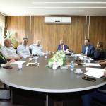 دائرة شؤون اللاجئين و«فتح» تبحثان حماية قضية اللاجئين ومواجهة استهداف الأونروا والمخيمات
