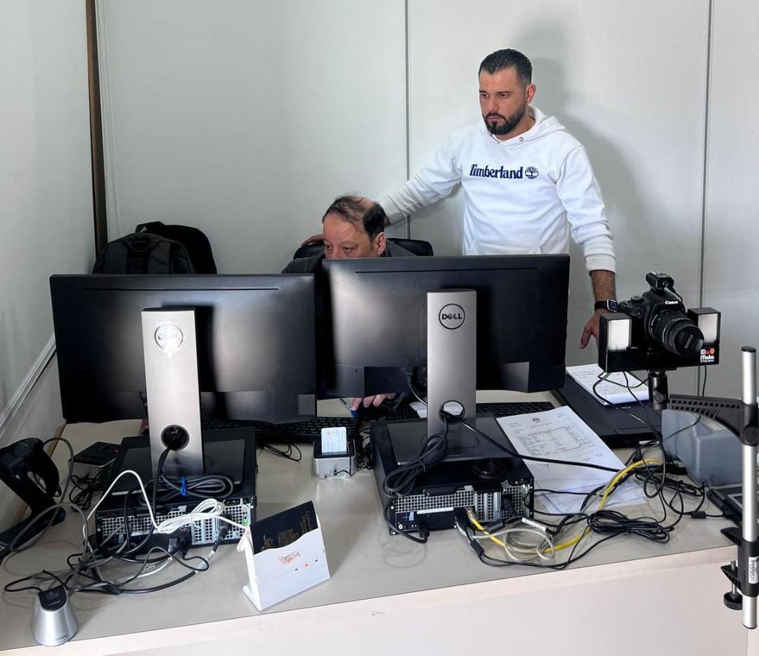 السفارة والقنصلية الفلسطينية تبدأ استقبال طلبات إصدار وتجديد جوازات السفر عبر النظام الجديد