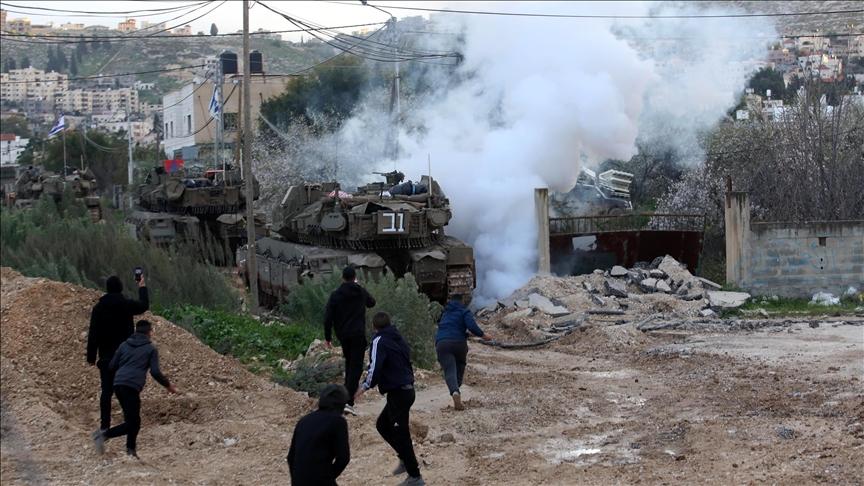 الجيش الإسرائيلي يوسع اقتحاماته والمستوطنون يعيقون صيانة آبار المياه ويطلقون قطعان المواشي في الأراضي الزراعية