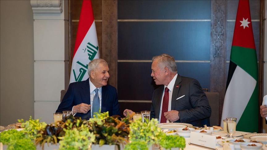 الزعيمان يؤكدان متانة العلاقات بين البلدين وضرورة دعم الحلول السلمية لأزمات المنطقة