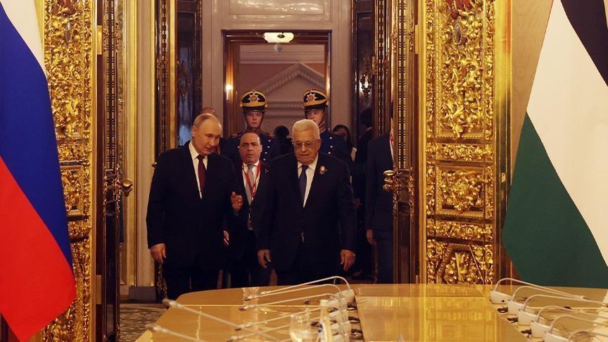 الرئيس الفلسطيني محمود عباس يصل موسكو في زيارة رسمية ويلتقي بوتين غداً