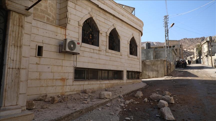 القصف الإسرائيلي يتسبب بمقتل 13 شخصًا وجرح نحو 25 آخرين، والمجتمع العربي يدعو لوقف الانتهاكات وحماية المدنيين