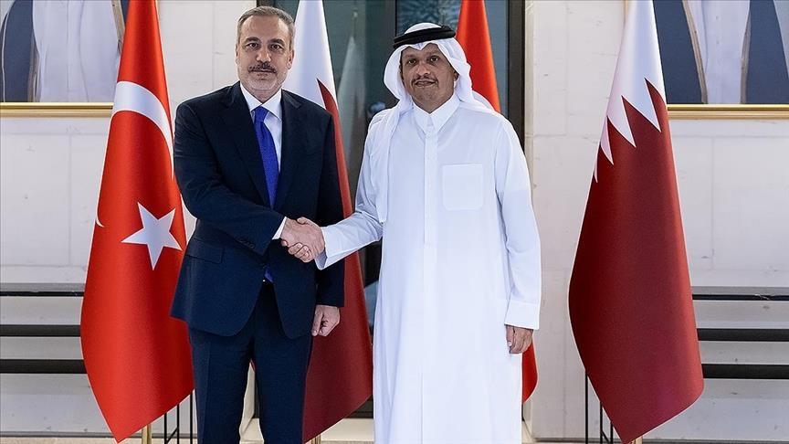 اتصال هاتفي يؤكد أهمية الحوار والجهود الدبلوماسية بالتزامن مع محادثات واشنطن وطهران