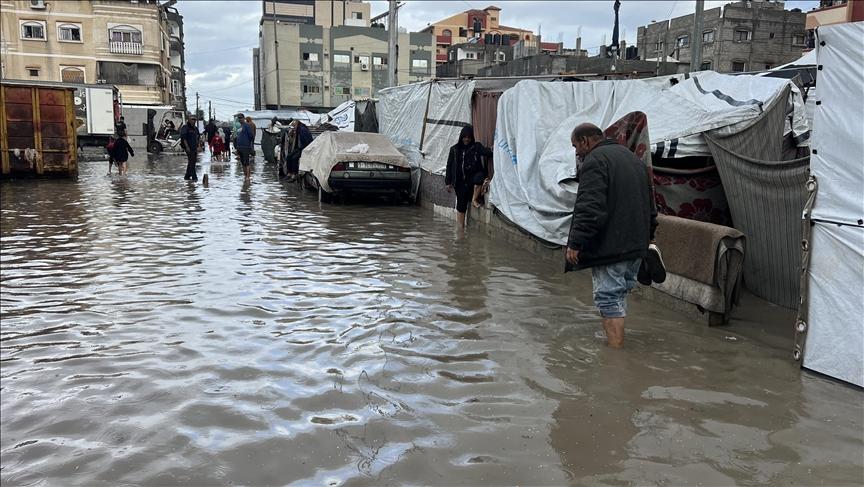 منخفض جوي يدمّر 22 ألف خيمة نازحين في غزة ويترك 288 ألف أسرة بلا مأوى فعلي