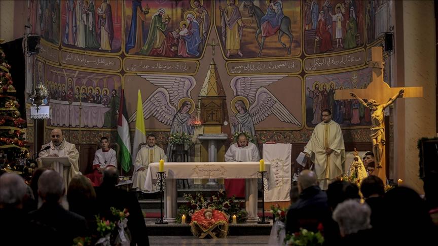 فرح منقوص وأمل بالسلام في كنيسة العائلة المقدسة شرقي المدينة