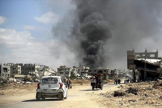 شهيدان و15 إصابة في قصف مدفعية الاحتلال منزلا في مدينة غزة