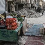 آلاف العائلات تعود إلى مخيم اليرموك لإحياء ما دمرته الحرب بعد سقوط نظام الأسد