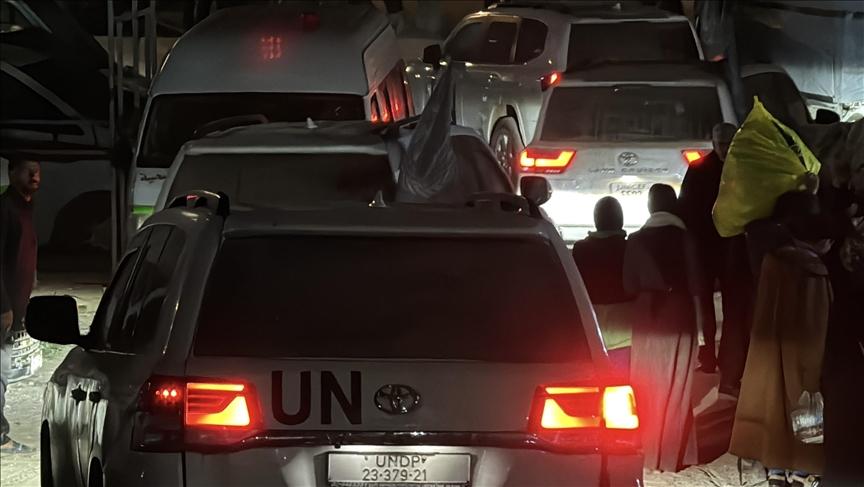 عمليات الإجلاء تأتي في اليوم الرابع لفتح المعبر بشكل محدود وسط قيود إسرائيلية مشددة