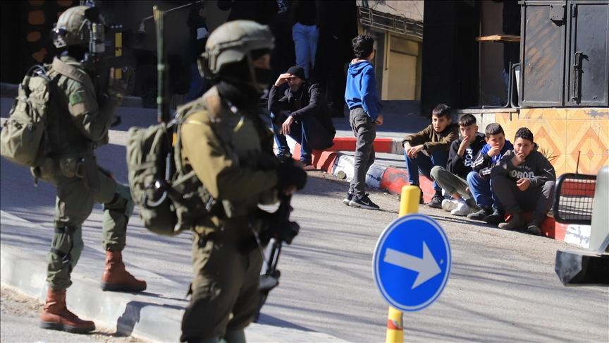 الجيش الإسرائيلي يقتحم مدرسة فلسطينية شمالي الضفة ويدمر مرافقها