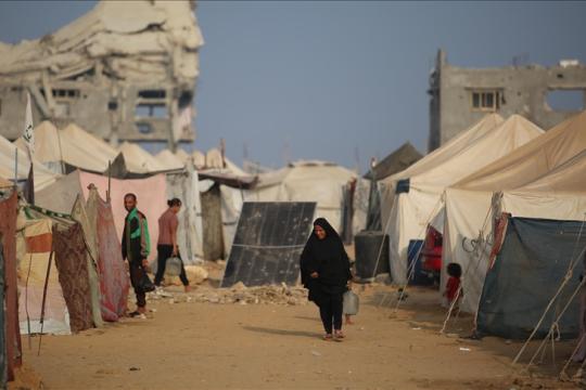 بلدية غزة تحذر من تفاقم الكارثة الإنسانية مع بدء موسم الأمطار