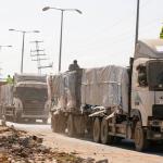 الإعلام الحكومي ينفي الاتهامات “الأمريكية ” بنهب المساعدات وتصفها بـ“التضليل الإعلامي الممنهج”