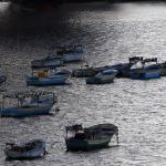 شاب فلسطيني يعيد بناء مراكب الصيادين المدمرة في غزة "من تحت الصفر"