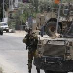 إصابة طفل فلسطيني خلال مواجهات مع الجيش الإسرائيلي في مخيم الجلزون