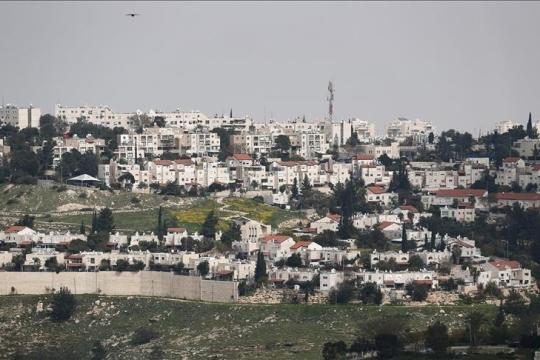 مستوطنون يبدأون بناء بؤرة استيطانية جديدة في خربة المالح بالأغوار الشمالية