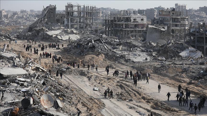 الجيش الإسرائيلي يقصف فلسطينيا بزعم تجاوزه "الخط الأصفر" جنوبي غزة