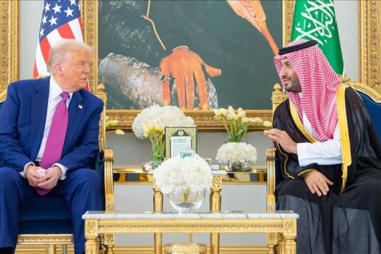 ترامب يأمل بانضمام السعودية قريبًا لاتفاقيات أبراهام ويستعد للقاء ولي العهد في واشنطن