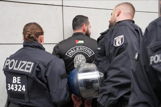 حزب اليسار الألماني يدعو إلى وقف قمع حركات التضامن مع فلسطين