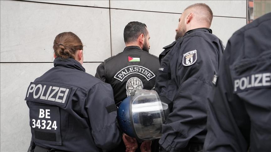 القيادة الحزبية تؤكد حق الفلسطينيين في تقرير المصير وتنتقد سياسات برلين تجاه الاحتجاجات المؤيدة لفلسطين