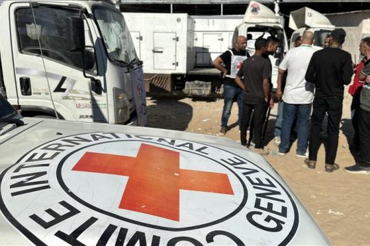 وزارة الصحة بغزة توثق آثار التعذيب والحروق على جثث أسرى فلسطينيين أفرجت عنها إسرائيل
