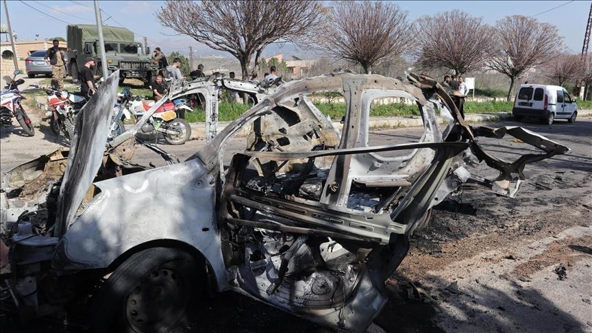 استهداف سيارة بطائرة مسيّرة يثير الذعر بين الأهالي والتلامذة في برج رحال