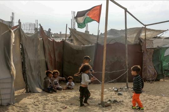 حماس تطالب الأمم المتحدة والضامنين بتحرك عاجل لإنقاذ النازحين في غزة