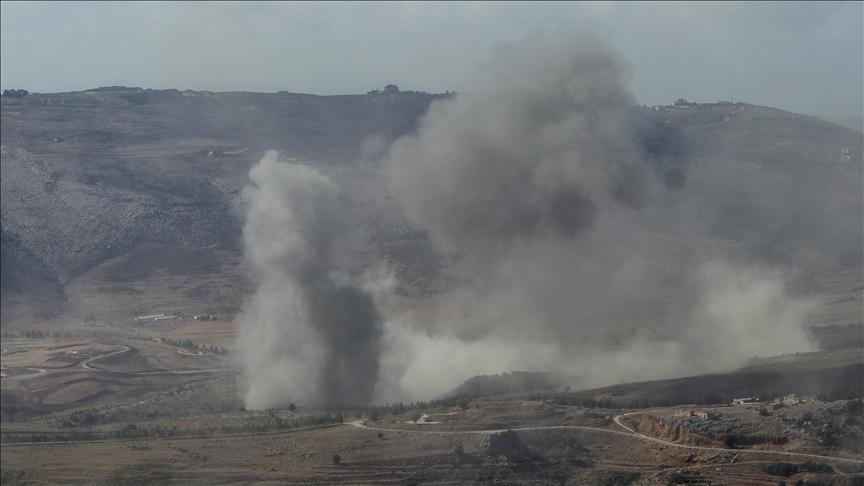 الطيران الإسرائيلي يخرق اتفاق وقف إطلاق النار مجدداً ويستهدف منازل وطرقاً عامة في مناطق متفرقة جنوبي البلاد