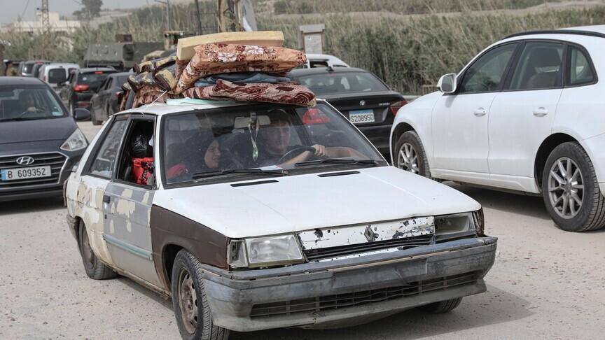 تحذيرات تشمل نحو 80 بلدة ضمن “الخط الأصفر” وسط استمرار الغارات وتبادل الاتهامات بخرق وقف إطلاق النار