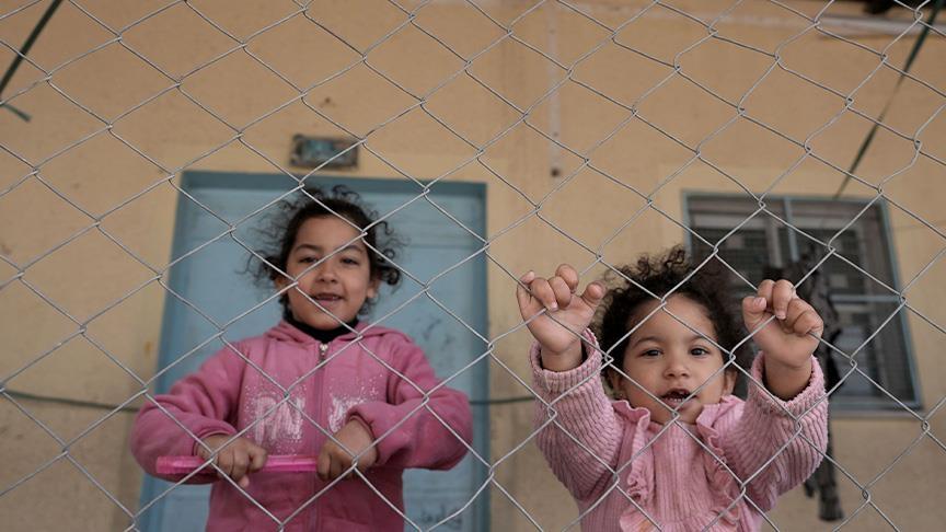 العملية العسكرية الإسرائيلية شمال الضفة تشرّد عشرات الآلاف وتفاقم معاناة الأطفال