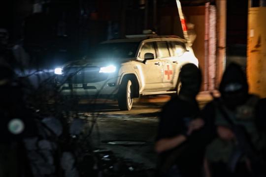 القسام تؤجل تسليم جثمان أسير إسرائيلي بسبب خروقات إسرائيلية