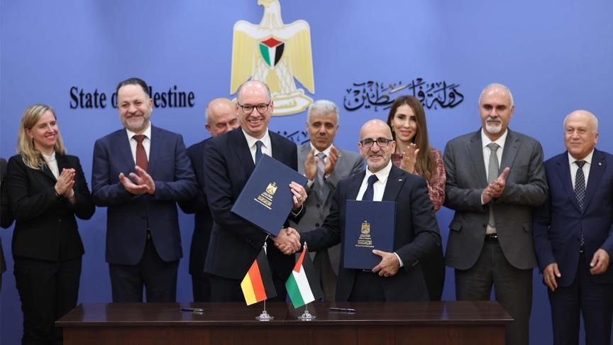 الاتفاقية تشمل الضفة الغربية وقطاع غزة والقدس الشرقية وتركز على التعليم والإعمار والحكم الرشيد