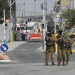 بوابات الاحتلال تحول فرحة عرس فلسطيني إلى معاناة في رام الله