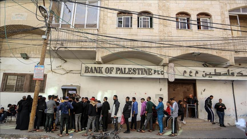 إسرائيل تصادر 149 مليون شيكل من أموال المقاصة الفلسطينية لصالح تعويضات لعائلات إسرائيلية