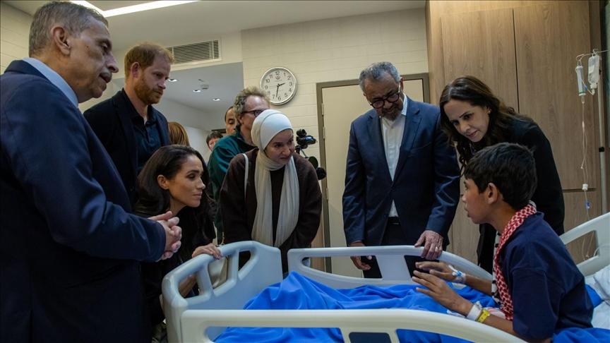 الأمير هاري وميغان ماركل يلتقيان مصابين من غزة ويشاركان في فعاليات بمخيم الزعتري