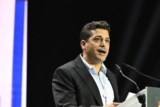 وزير إسرائيلي يهاجم قطر ويبرر محاولة اغتيال قادة حماس على أراضيها