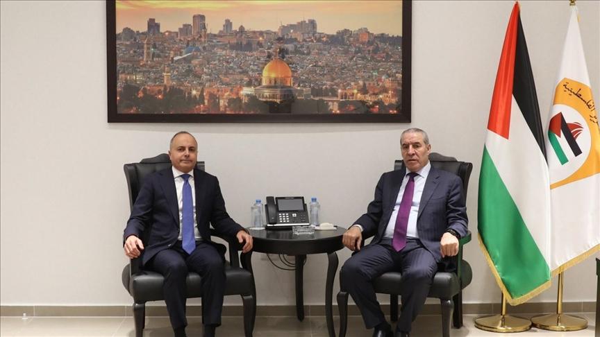 لقاء في رام الله يناقش إدخال المساعدات الإنسانية والدور المصري في المرحلة المقبلة