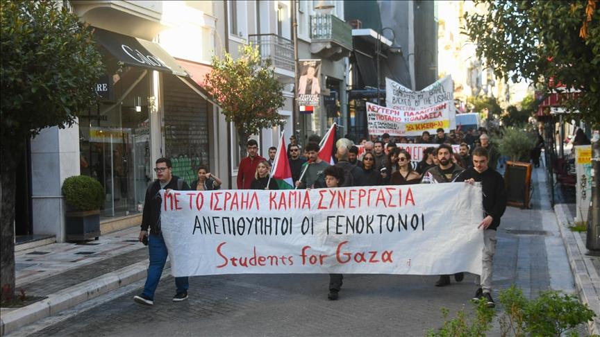 الشرطة اليونانية تتخذ إجراءات أمنية مشددة وسط احتجاجات تضامنية مع فلسطين