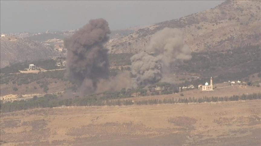 الطيران الحربي الإسرائيلي يقصف مناطق في المحمودية والجرمق وسط توتر متصاعد على الحدود اللبنانية