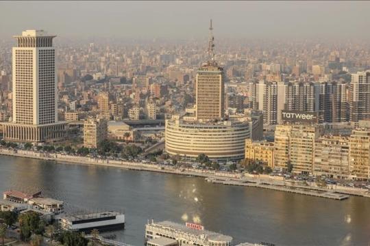 مصر تنفي اتخاذ قرار رسمي بشأن إعادة تبادل السفراء مع إيران