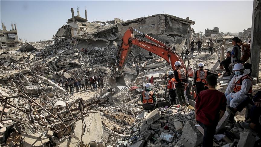 غزة تطلق حملة "إكرام الشهداء" لانتشال المفقودين من تحت الأنقاض