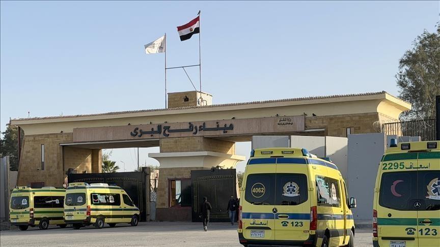 الدفعة الحادية عشرة تشمل مرضى ومرافقيهم في ظل التزام محدود لإسرائيل بفتح المعبر