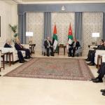 رئيسا وزراء فلسطين والأردن يبحثان جهود تثبيت وقف إطلاق النار في غزة