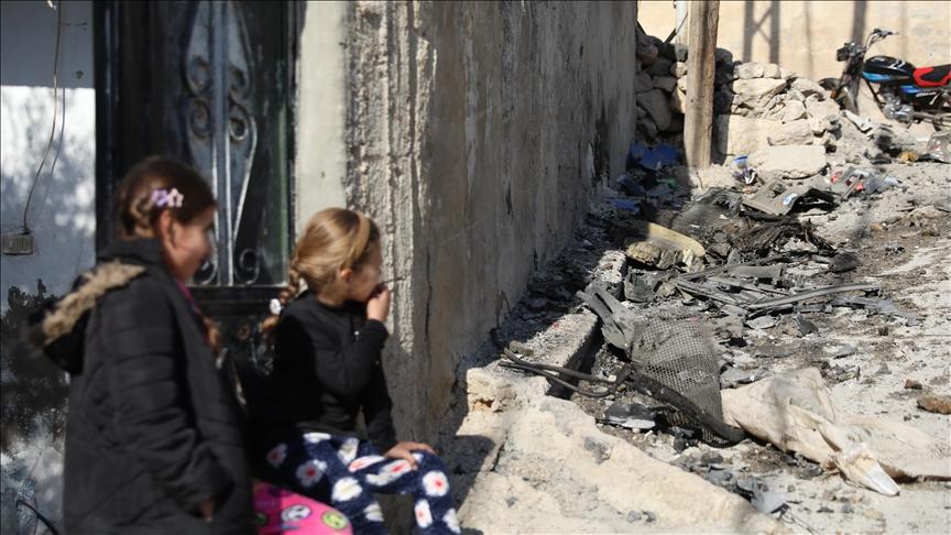 توغل بري وقصف جوي ومدفعي يضرب البلدة فجر الجمعة ويؤدي إلى نزوح آلاف الأهالي