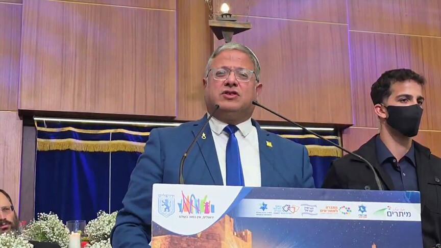 وزراء إسرائيليون يواصلون التصريحات التصعيدية خلال احتفالات “ذكرى احتلال القدس” ومسيرة الأعلام
