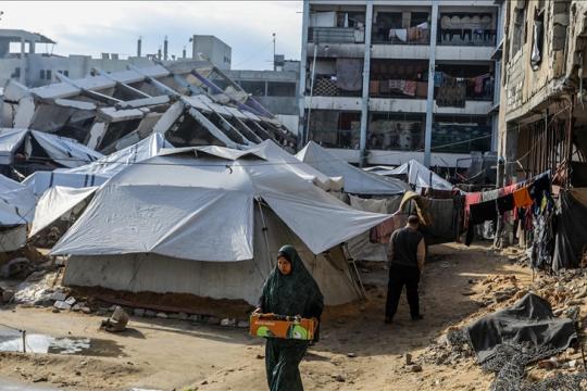 الصليب الأحمر يحذر من مخاطر انهيار المباني المتضررة على حياة المدنيين بغزة