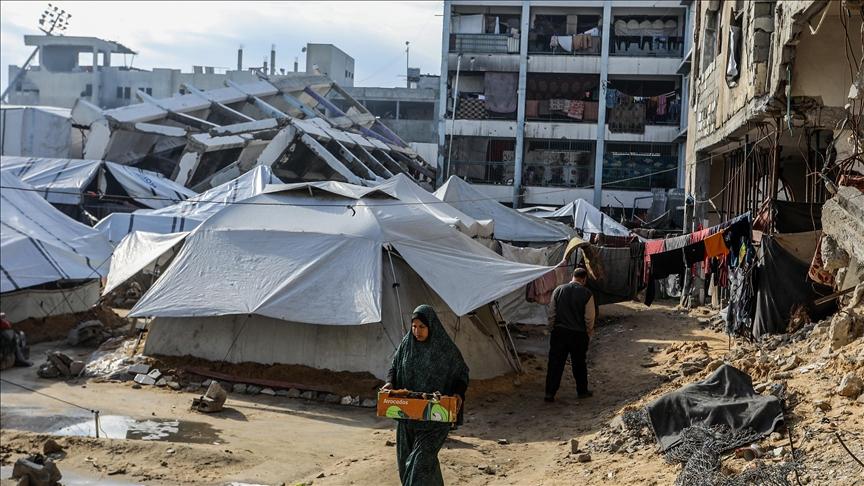 17 حالة وفاة وفقدان مراكز الإيواء لمئات الأسر خلال المنخفضات الجوية وسط استمرار الحصار الإسرائيلي